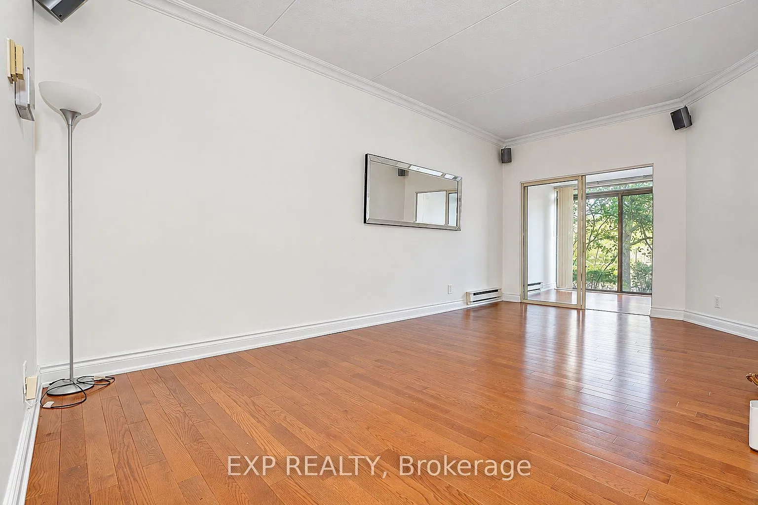 3 bed, $3,000 — Photo 4