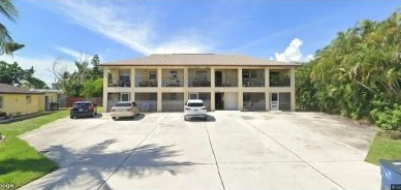 1 bed, 700 sqft, $1,300 — Photo 1