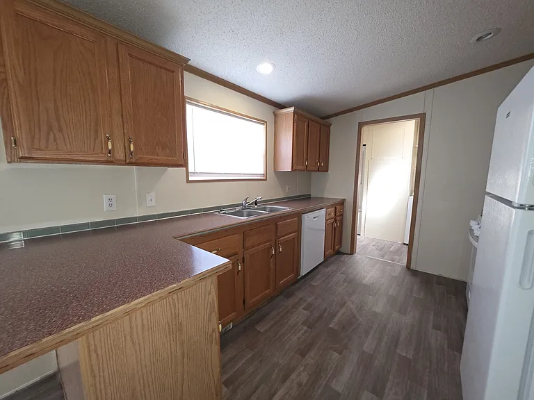 Pineview Estates — Photo 16