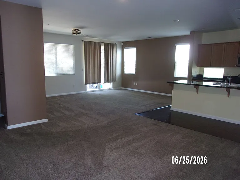 2207 Gaviota Ct — Photo 2