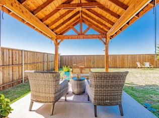562 Water Valley Dr, Lavon, TX 75166