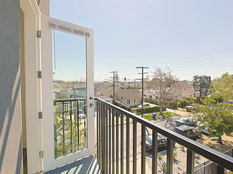 4000 W Mont Clair St — Photo 20