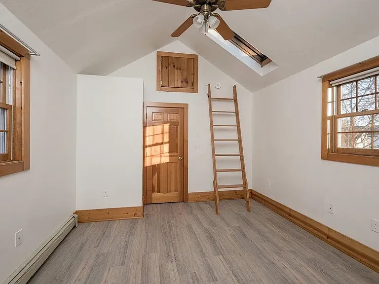 24 Garfield St #24 — Photo 10