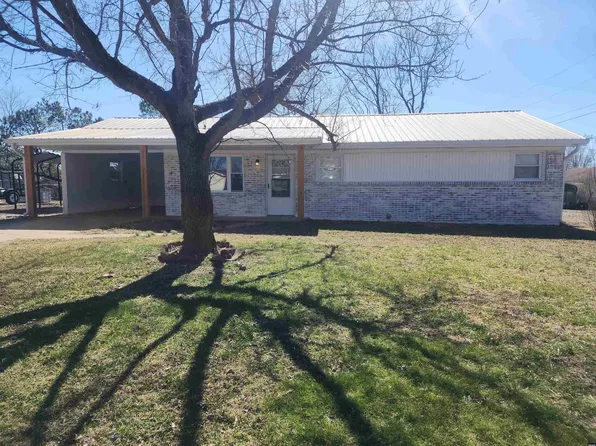 1295 Wind Crest Dr, Union City, TN 38261