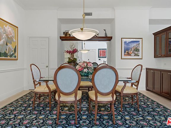 5th image of 820 S Gretna Green Way APT 6