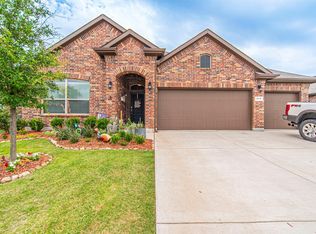 517 Dunster Ln, Saginaw, TX 76131