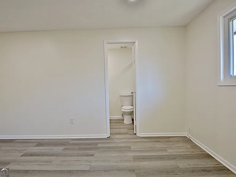 103 Bay Point — Photo 36