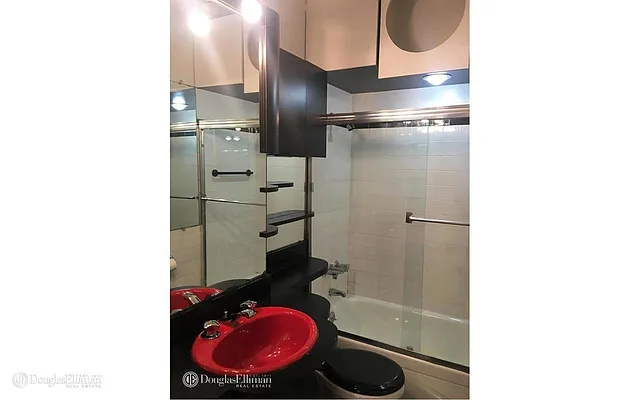 Rented by Douglas Elliman | media 11