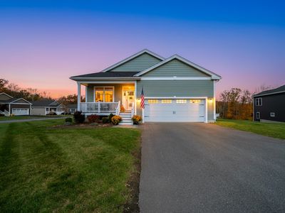 50 Blackstone Drive, Raymond, NH, 03077