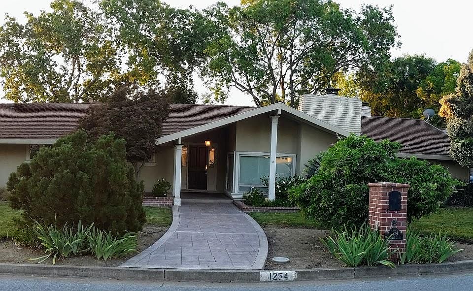 1st image of 1254 Chateau Dr