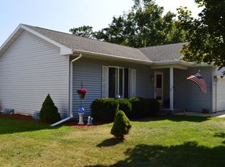 543 Oak St, Burlington, WI 53105