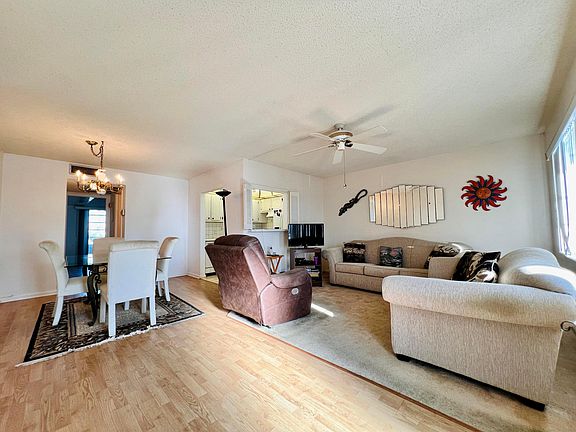 3rd image of 323 Southampton B