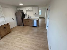 60 Esten Ave, Pawtucket, RI