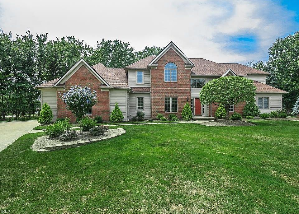1st image of 5476 Turnberry Ln