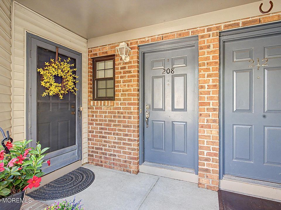 1st image of 208 Sunshine Court #208