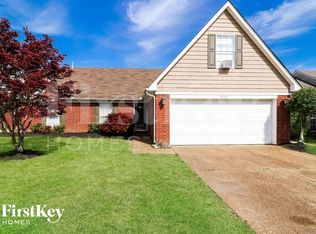 2726 Long Shadow Ln, Cordova, TN 38016