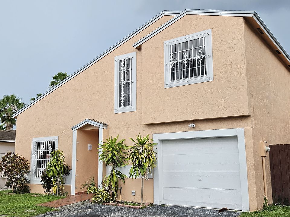 2nd image of 18938 NW 63 Court Cir