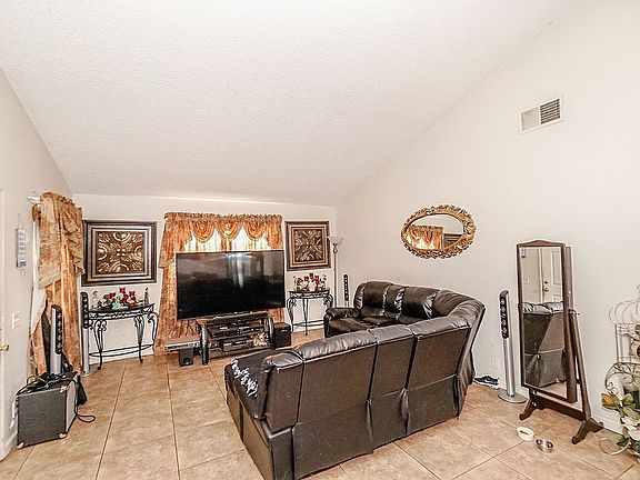 4th image of 12015 Newmire Ave