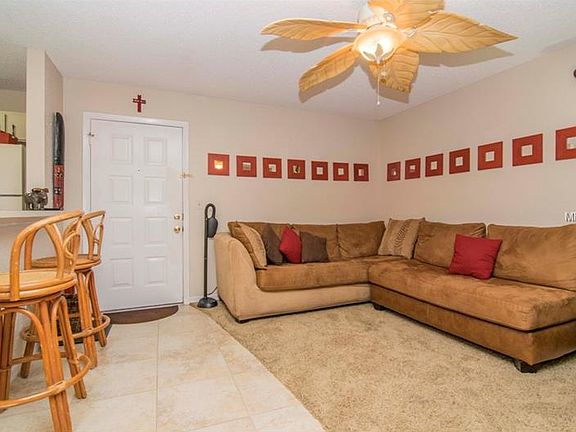 5th image of 3205 Fox Chase Cir N APT 101