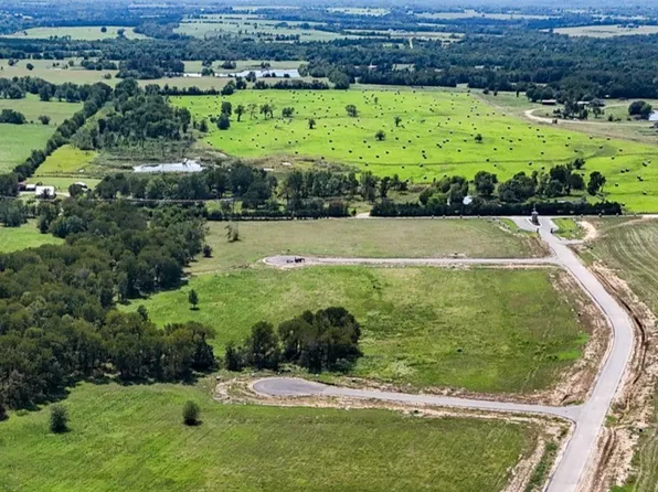 270 Nautical Ct, Dodd City, TX 75438