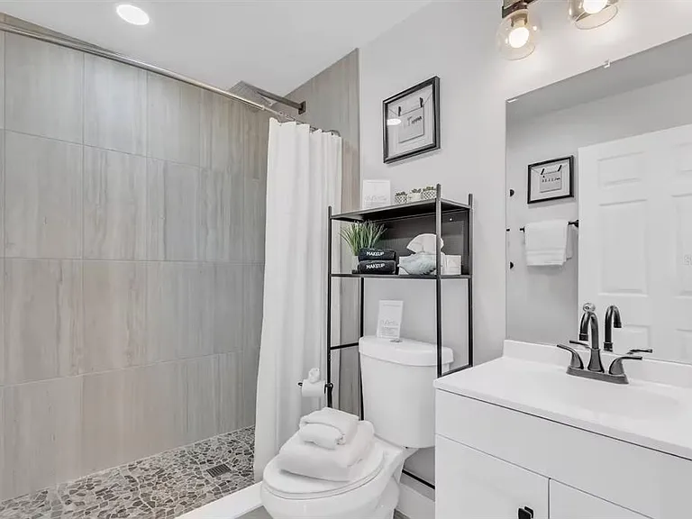 1317 Cocoanut Ave #B — Photo 19