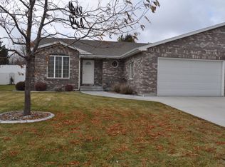 1600 Mountain Rose Dr, Idaho Falls, ID 83402