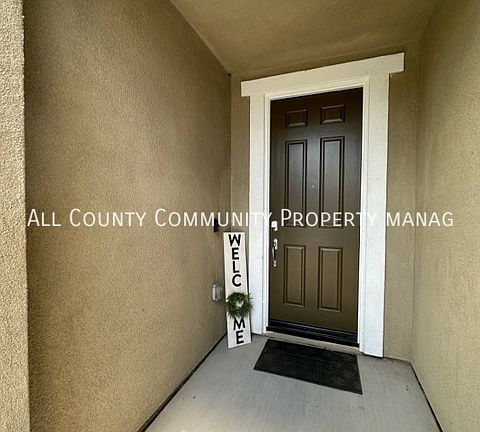 5th image of 29884 Olympic Dr