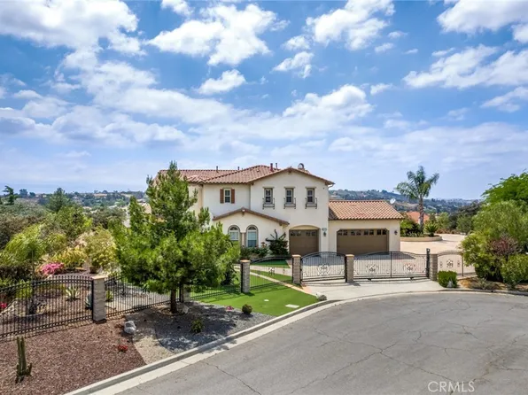 17671 Morocco Ct, Riverside, CA 92504
