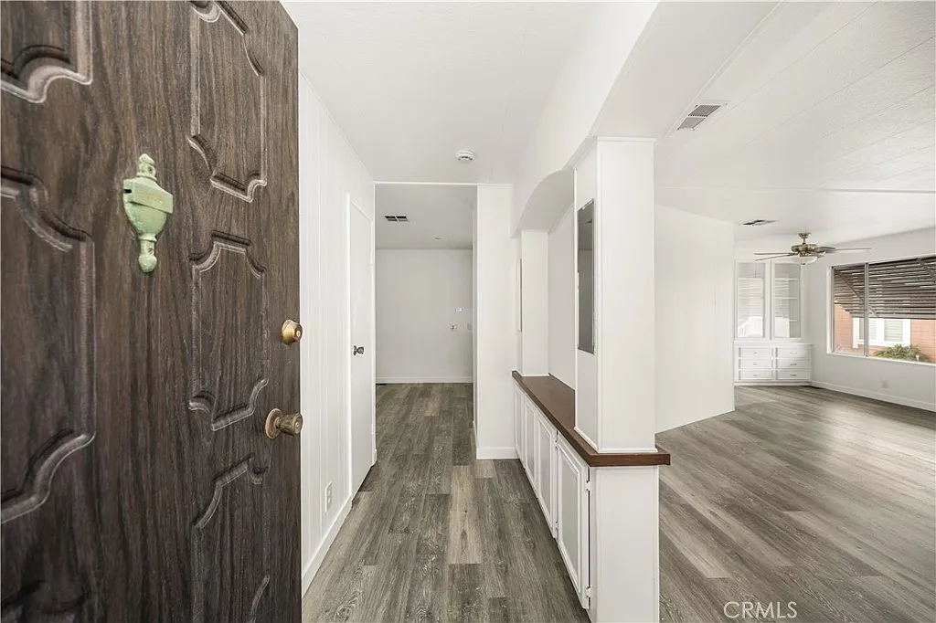 2 bed, 1620 sqft, $3,000 — Photo 3