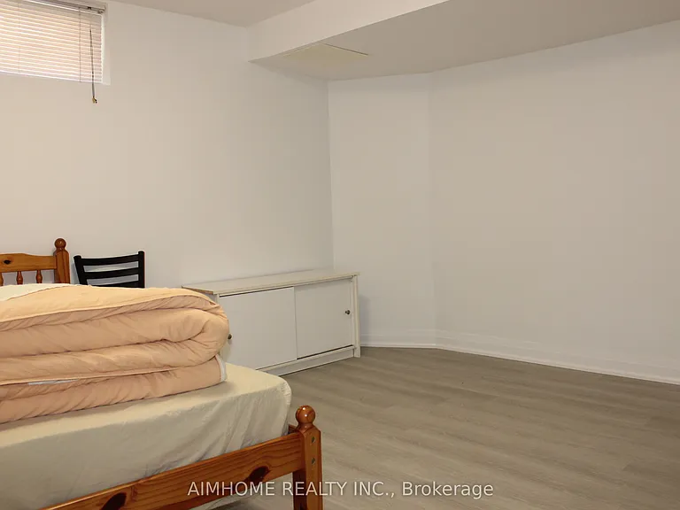 191 Timberbank Blvd #BASEMENT — Photo 8
