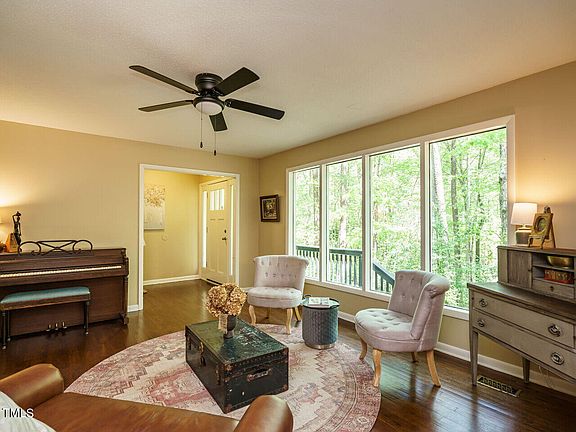 5th image of 164 Lake Ellen Dr