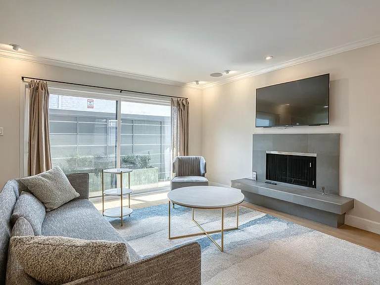 1342 Stanford St #7 — Photo 3