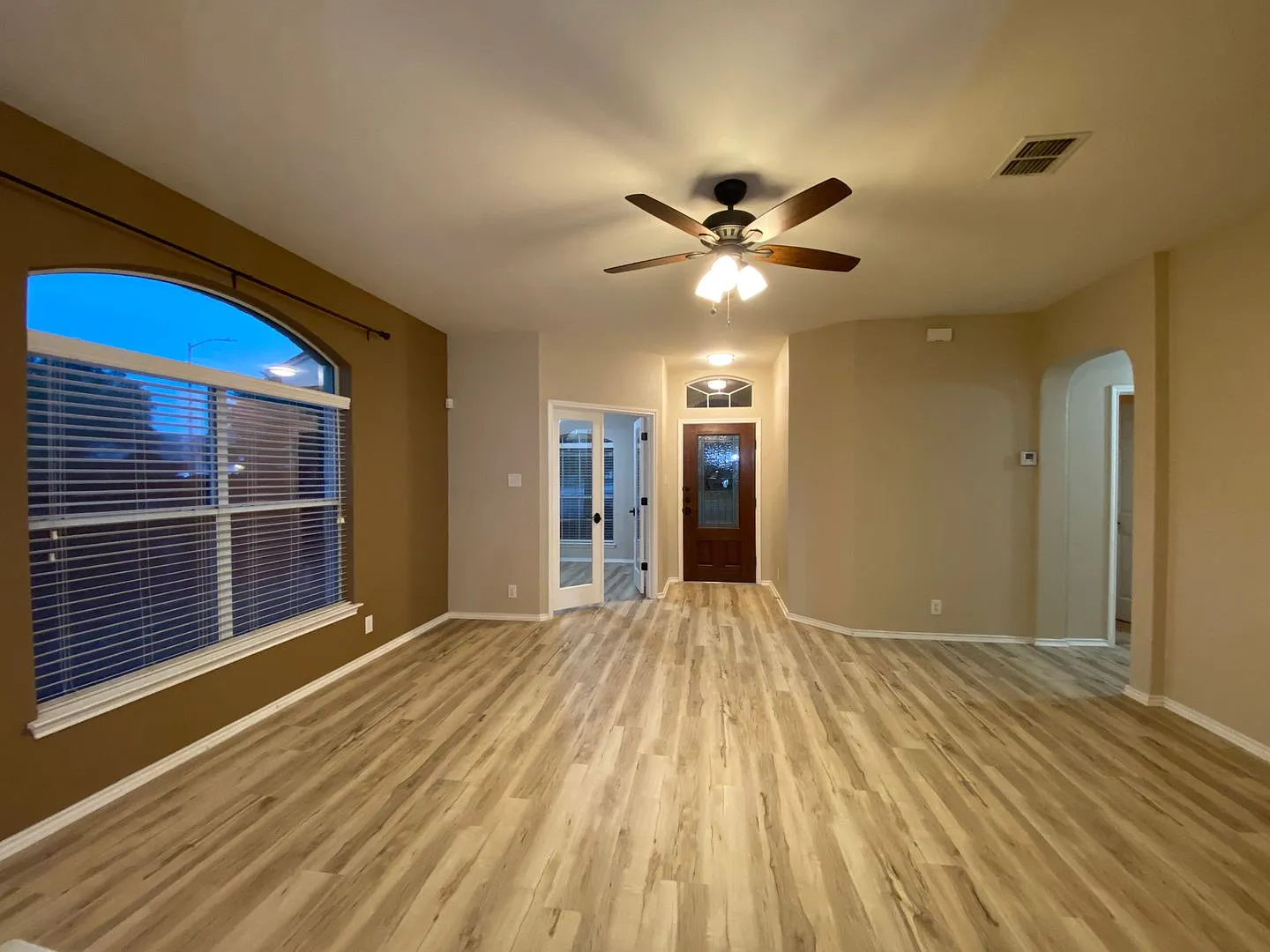 Miramar — Photo 2