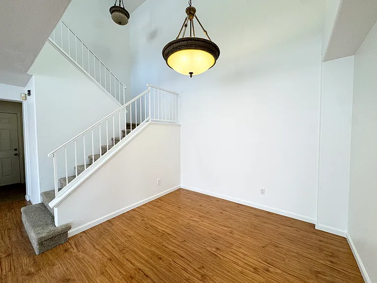 1555 Golfcrest Pl — Photo 7
