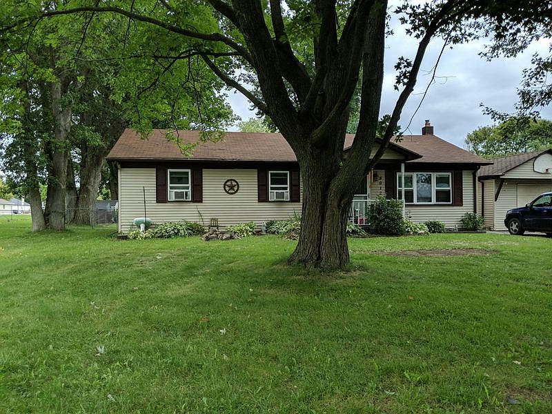 2nd image of 80122 Robert St
