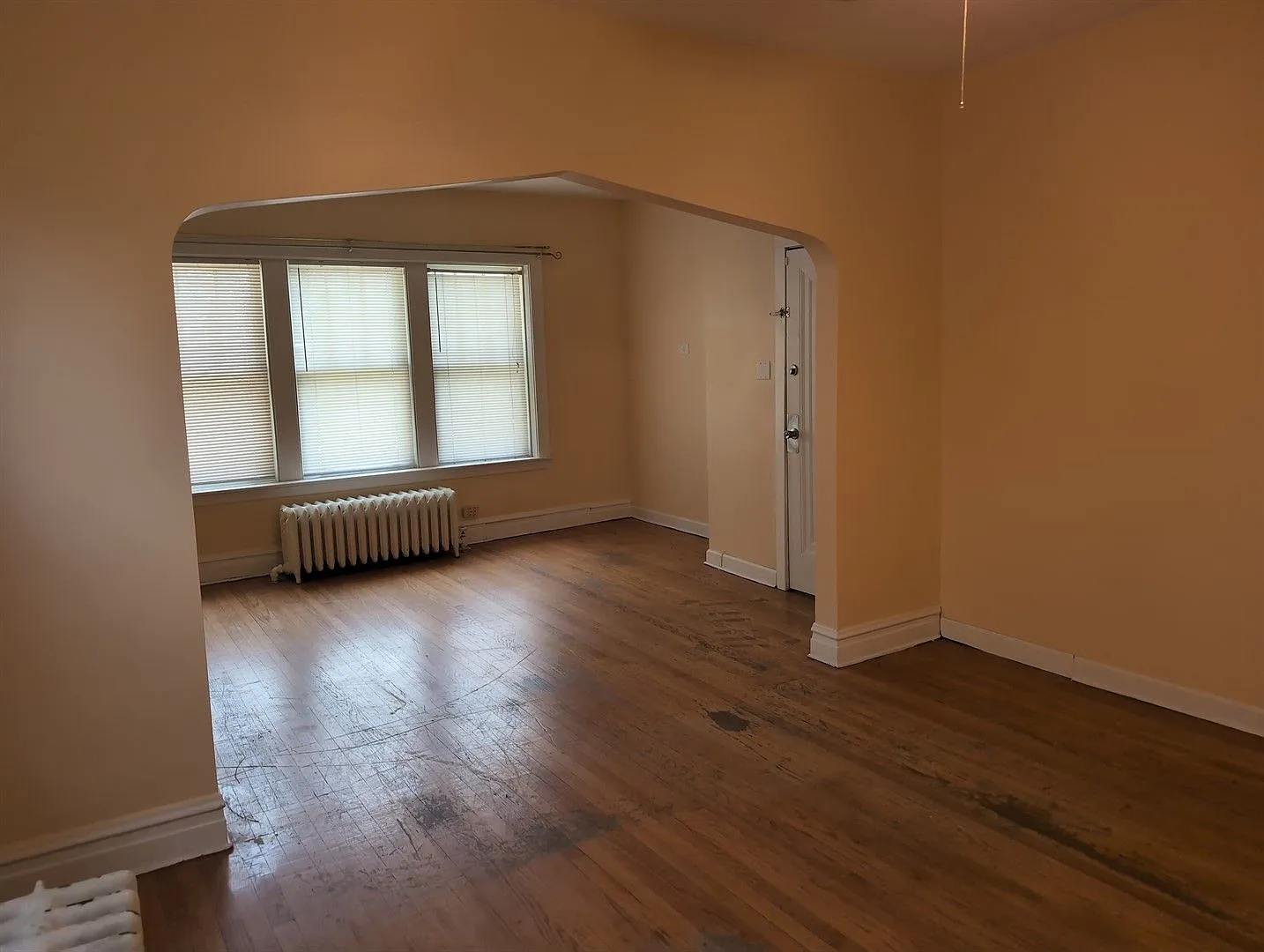 5622 N. Mango Ave — Photo 4