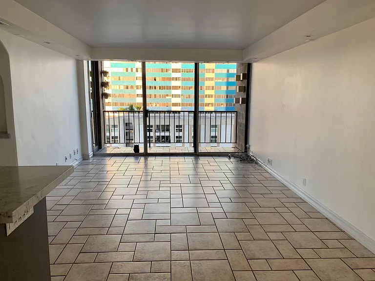 1750 E Ocean Blvd #904 — Photo 2