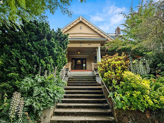 3rd image of 1408 SE 22nd Ave
