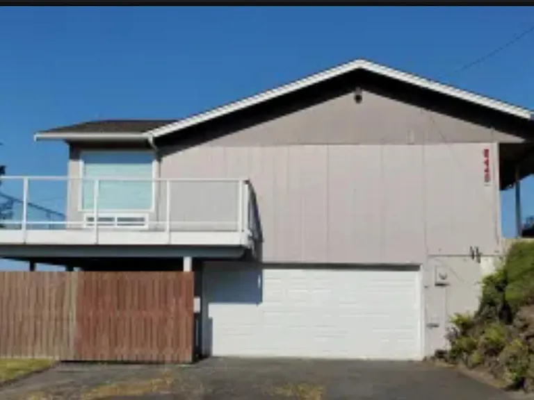 5448 Marian Dr NE — Photo 2