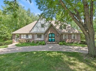 8405 Ensley Pl, Leawood, KS 66206