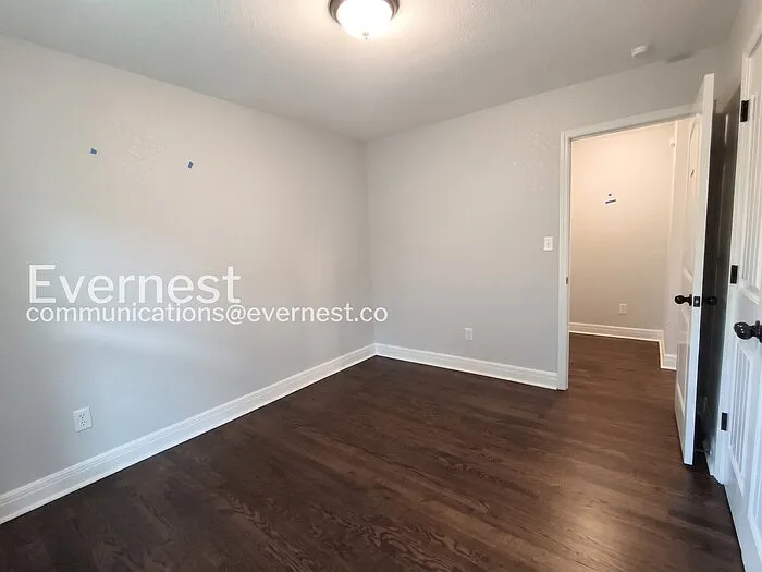 9236 Switzer St — Photo 14