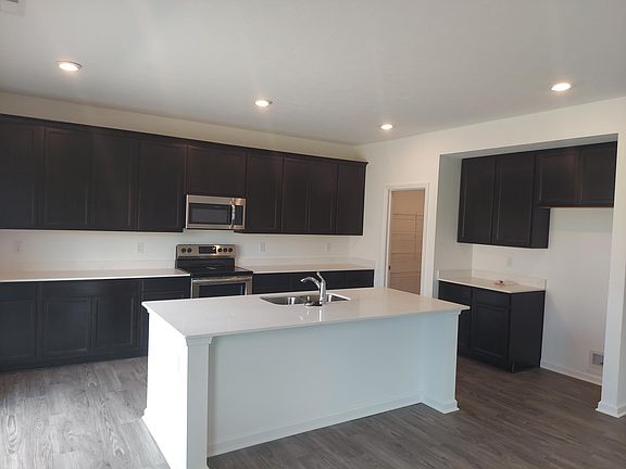 3rd image of 11610 Brookwood Trace Dr