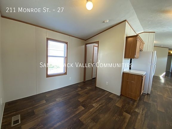 4th image of 211 Monroe St Lot 27