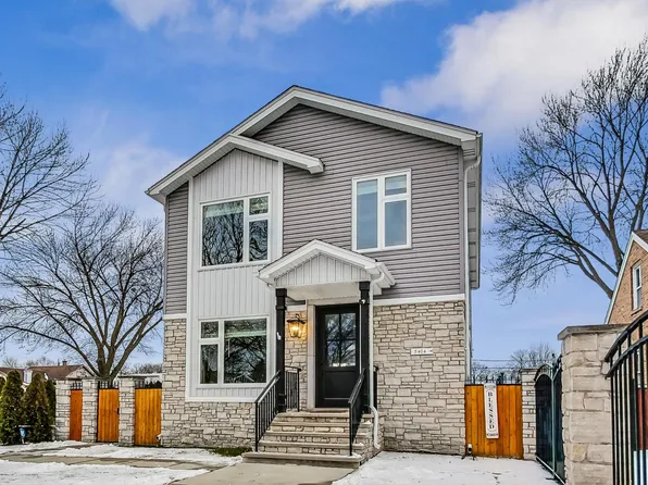 (undisclosed Address), Chicago, IL 60656