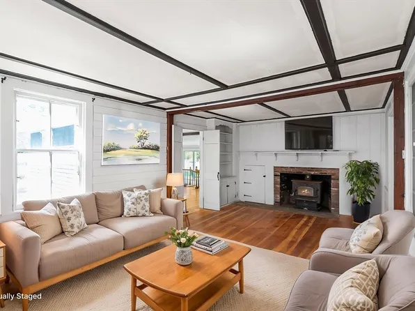 20 School St, Rehoboth, MA 02769