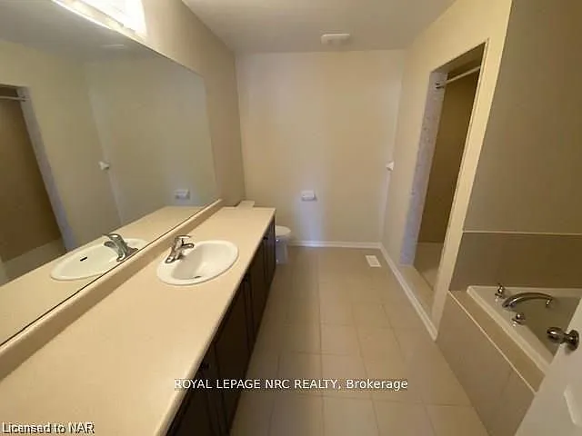 7801 Sassafras Trl — Photo 32