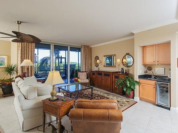 5th image of 3333 Sunset Key Cir Unit 102
