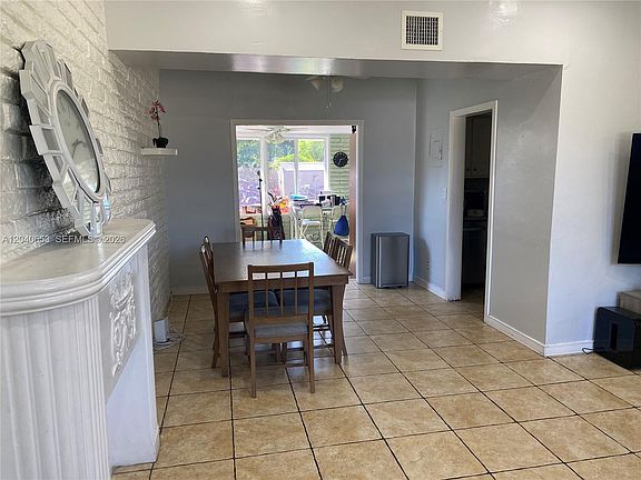 3rd image of 540 NW 111th St