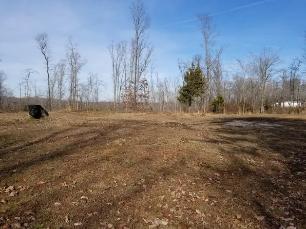 5792 Sanders Rd, Lyles, TN 37098