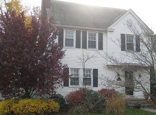 32 Pocantico Rd, Ossining, NY 10562